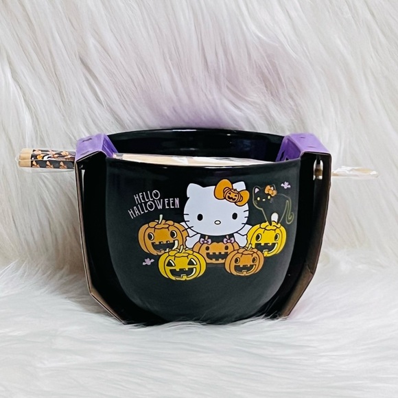Hello Kitty Ramen Bowl - Picture 1 of 3